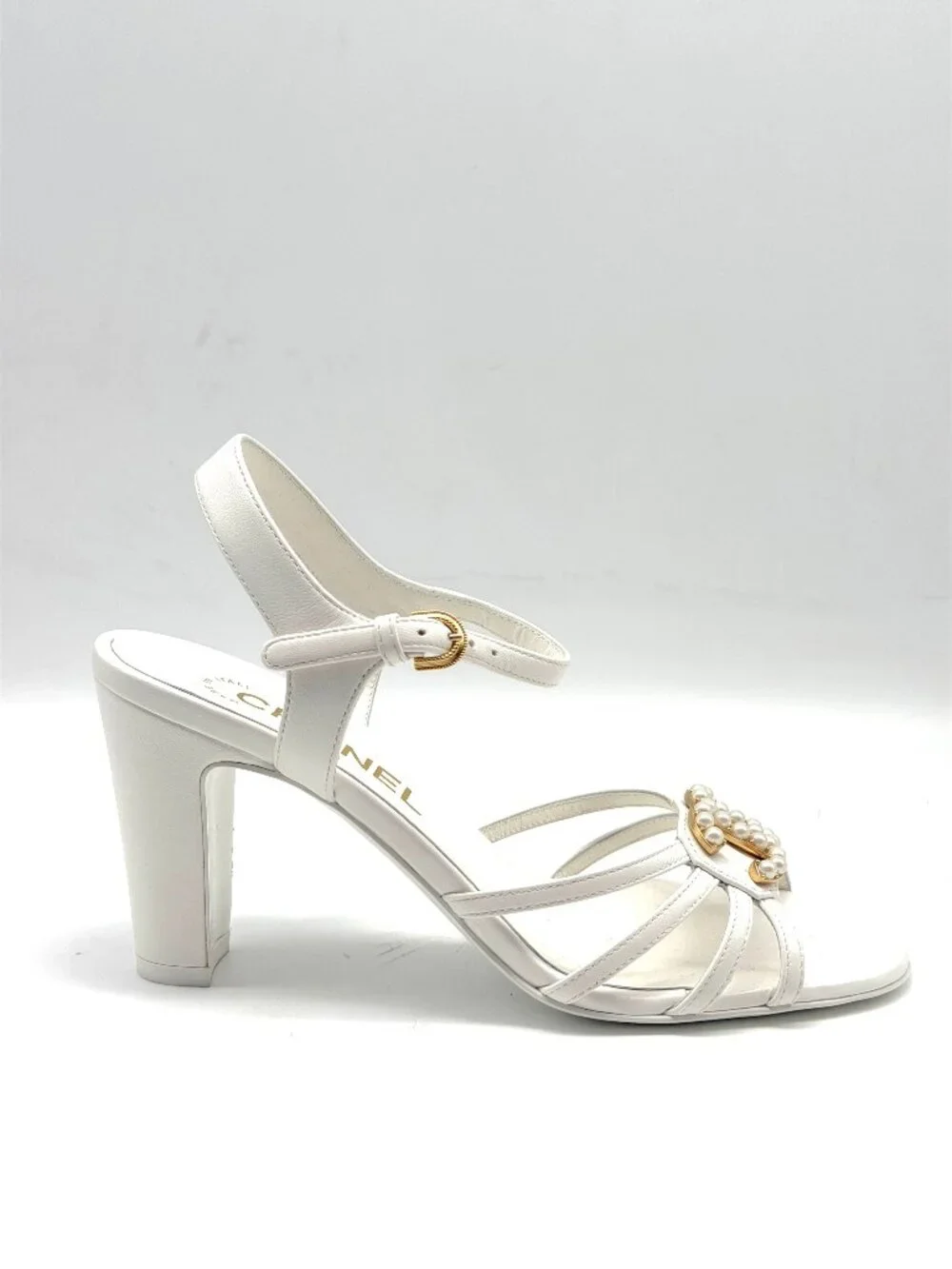 CHANEL elegant white